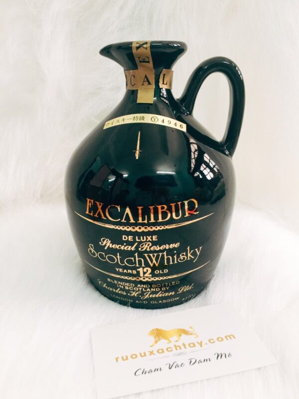 Excalibur 12yo Special Reserve Decanter (3)