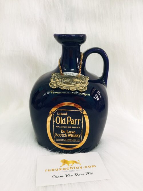 Grand Old Parr Commemorative Flagon (2)