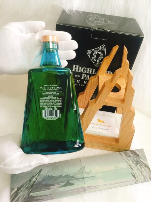 Highland Park Ice 17yo Single Malt Scotch Whisky (2)