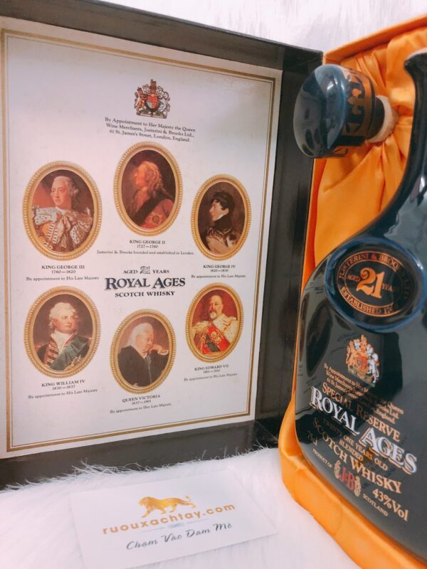 J&B Royal Ages 21yo Decanter (6)