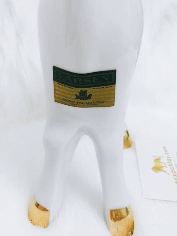 Larsen Cognac Horse Decanter (3)
