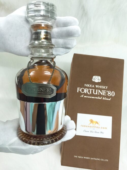 Nikka Whisky Fotune'80 (1)