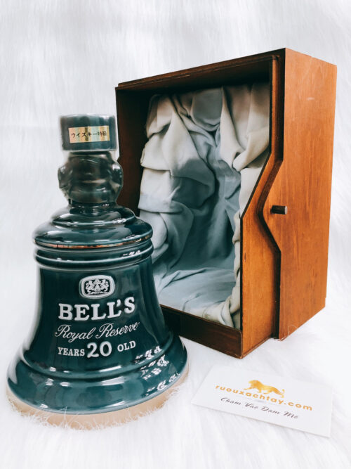 Bell's Royal Reserve 20yo Decanter 7 Bell's Royal Reserve 20yo Decanter (4)