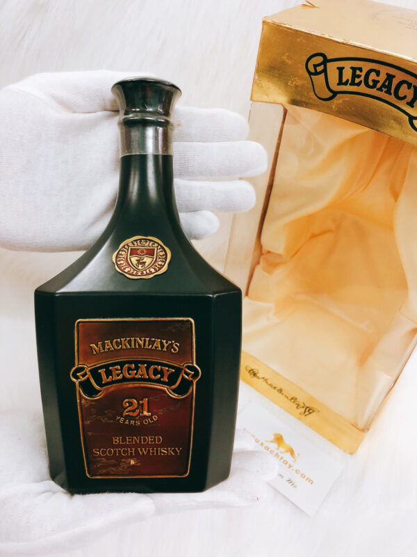 Mackinlay's Legacy 21yo Blended Scotch Whisky (1)