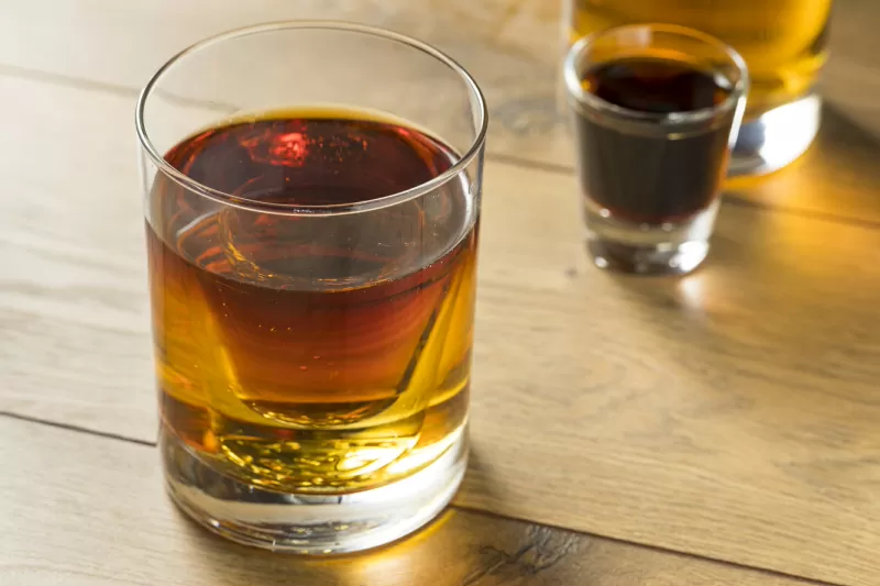 Ý Tưởng Pha Chế Rượu Jagermeister Dễ Dàng 6 Jager Bomb