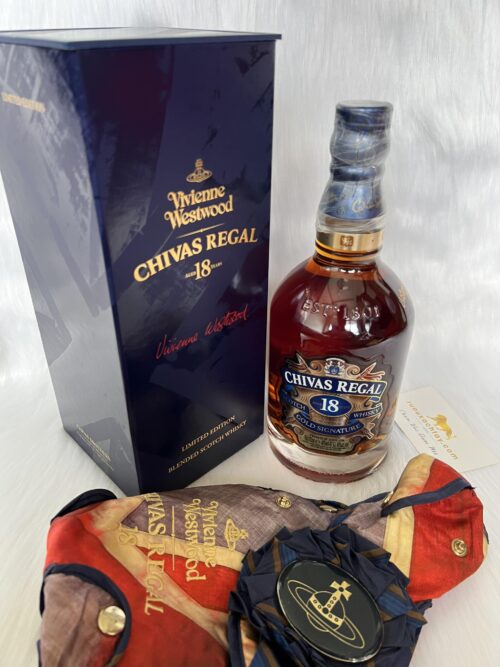 Chivas Regal 18 Years Old Vivian Westwood Edition (1)