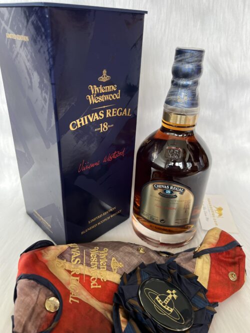 Chivas Regal 18 Years Old Vivian Westwood Edition (2)