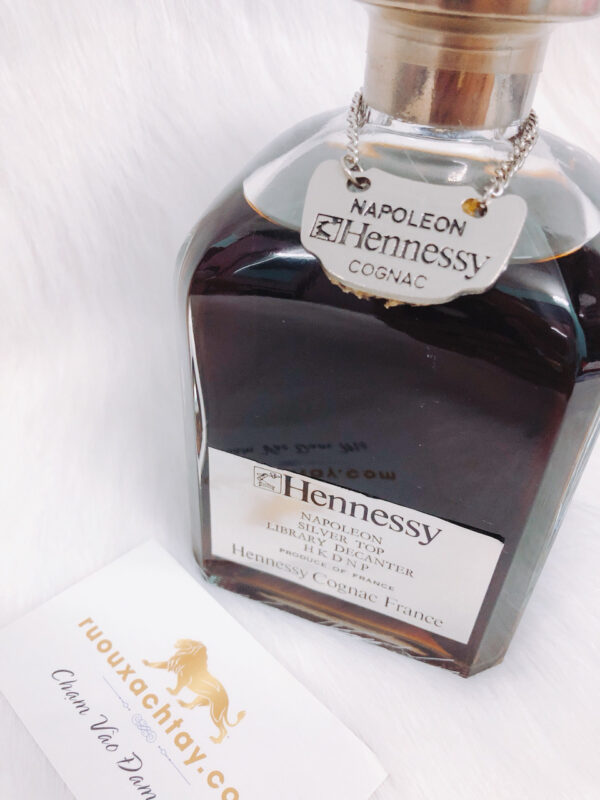 Hennessy Hennessy NAPOLEON SILVER TOP COGNAC Cognac Napoleon Hennessy Hennessy NAPOLEON SILVER TOP COGNAC Cognac Napoleon