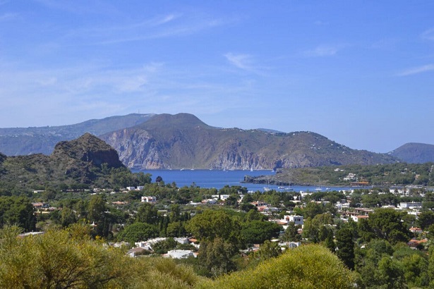 Vùng Rượu Vang Ý 3 Hòn đảo núi lửa ở Sicily, Italy