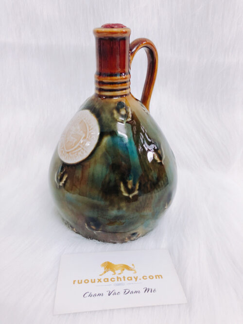 Mackinlay's Very Old Scotch Whisky Royal Doulton Stoneware Jug (2)