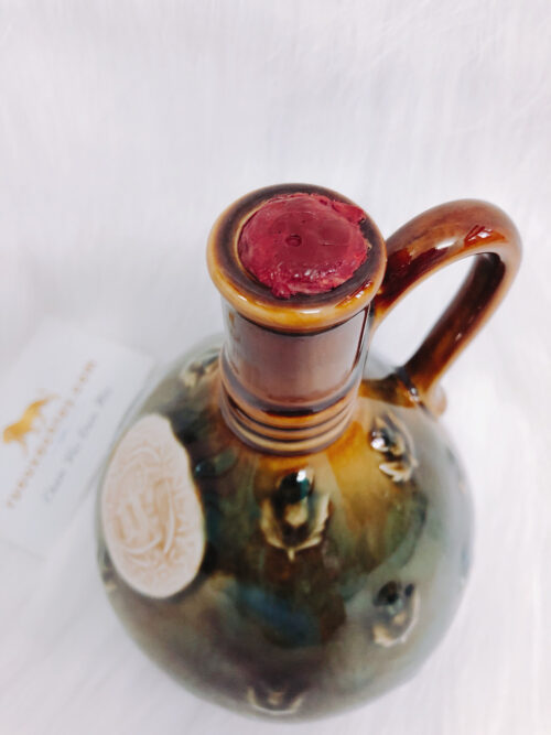 Mackinlay's Very Old Scotch Whisky Royal Doulton Stoneware Jug 7 Mackinlay's Very Old Scotch Whisky Royal Doulton Stoneware Jug (3)
