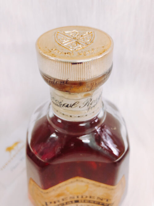 President Special Reserve De Luxe Scotch Whisky 5 President Special Reserve De Luxe (3)