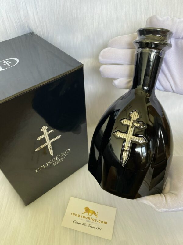 Rượu Cognac Xách Tay D'usse XO (1)