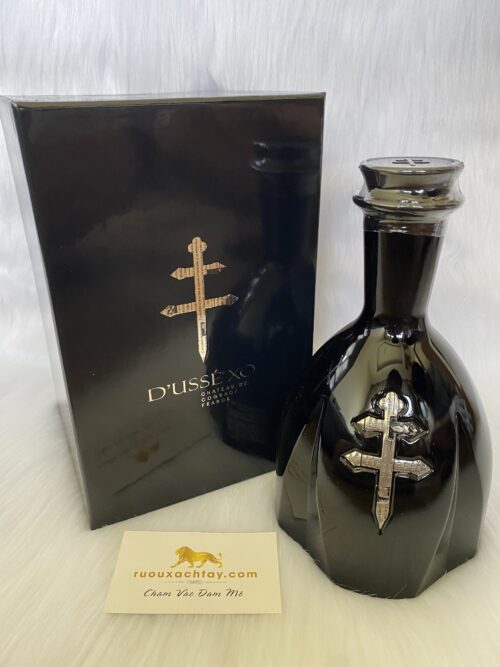 Rượu Cognac Xách Tay D'usse XO (2)