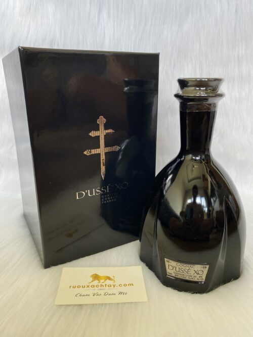 Rượu Cognac Xách Tay D'usse XO (3)