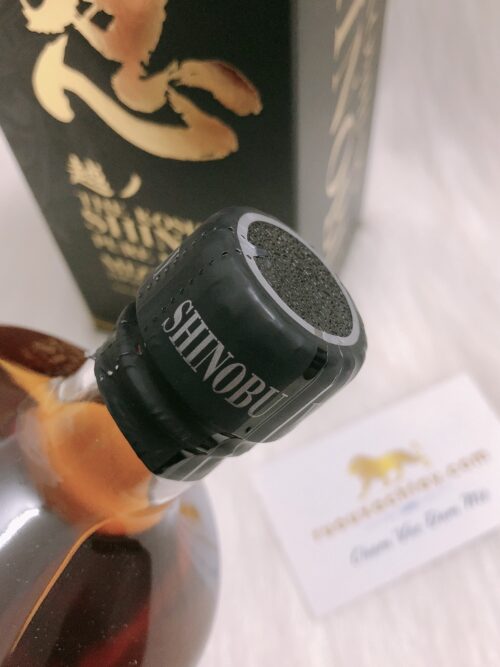 Shinobu Pure Malt Whisky - Mizunara Oak