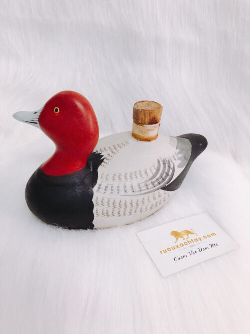 Suntory Crest 12yo The Red Head Duck Decanter 5 Suntory Crest Redhead Duck Decanter (3)