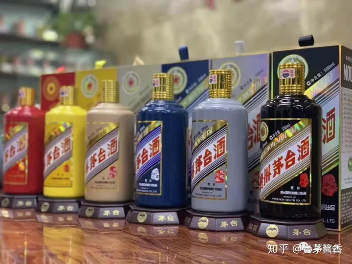 Dung Tích Rượu Mao Đài Có Bao Nhiêu Loại? Nếu Bạn Nhìn Thấy 10 Trong Số Đó, Bạn Là Một Thần Rượu 13 Mao Đài loại 500ml