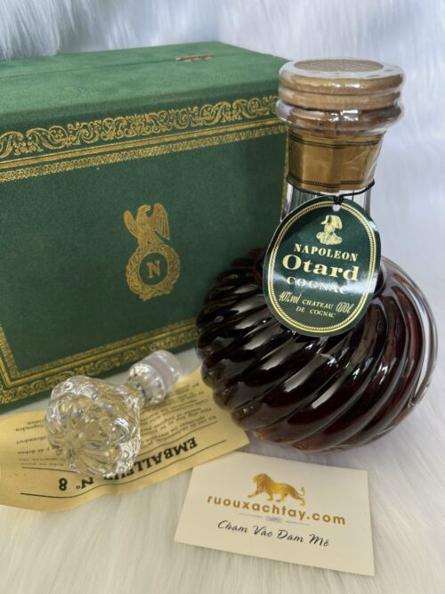 Otard Napoleon Cognac Crystal Decanter (3)