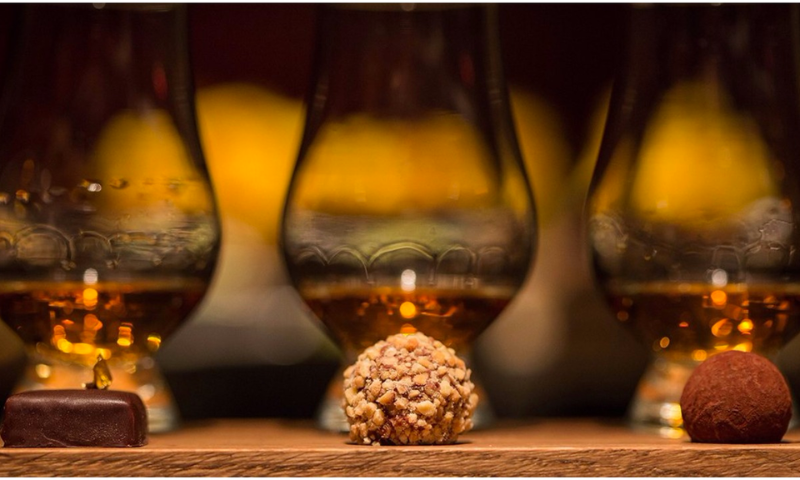 socola rượu whisky