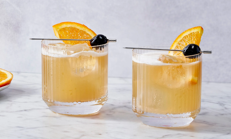 Cách pha Whisky Sour: Tạo nên một ly cocktail tuyệt hảo 2 cách pha whisky sour