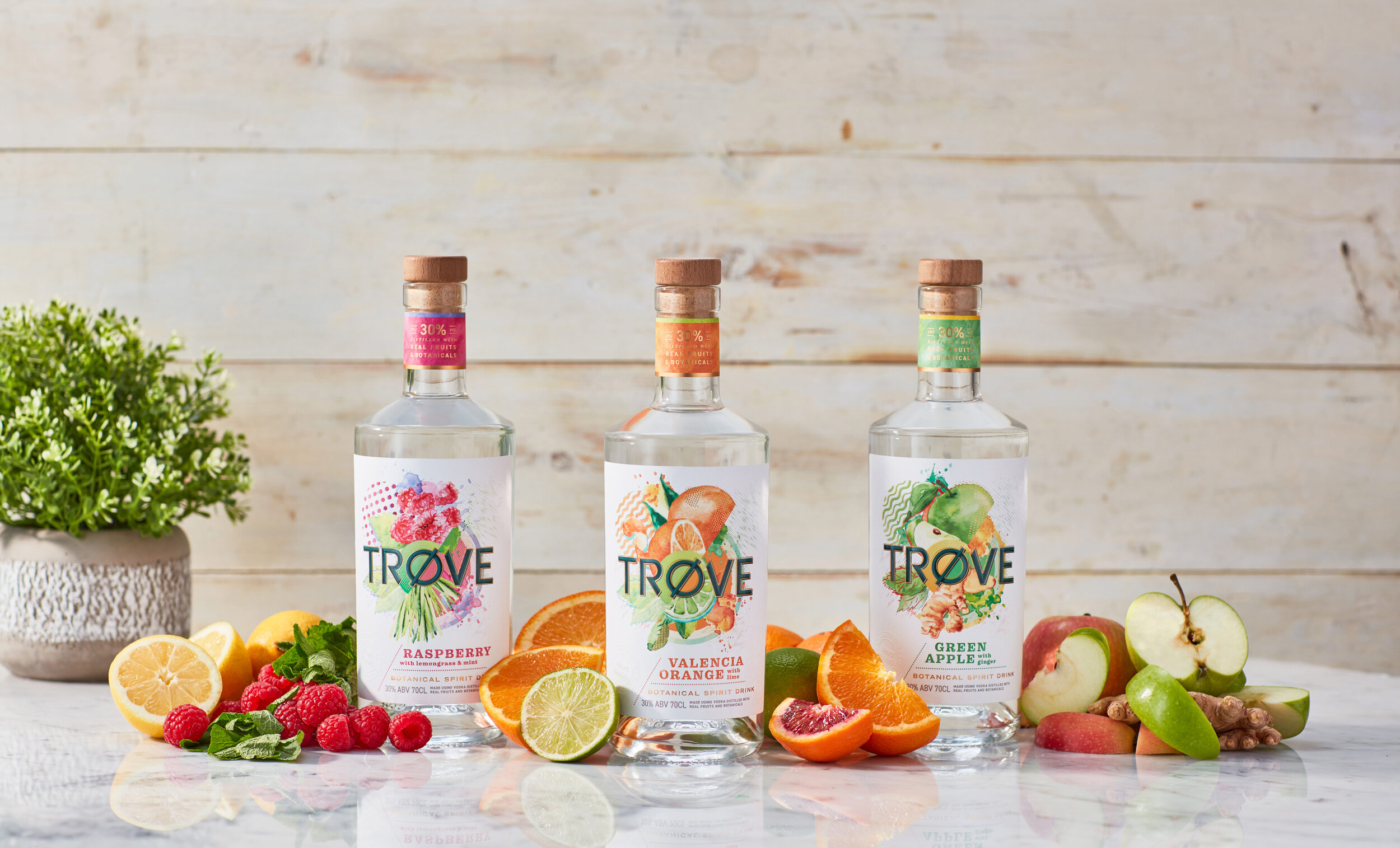 Rượu Vodka trái cây: Kết hợp tuyệt vời giữa hương vị tươi mát và ngọt ngào 2 rượu vodka trái cây