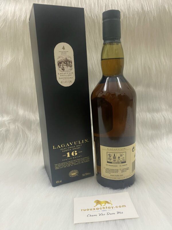 Lagavulin 16 - Islay Single Malt Scotch Whisky (6)