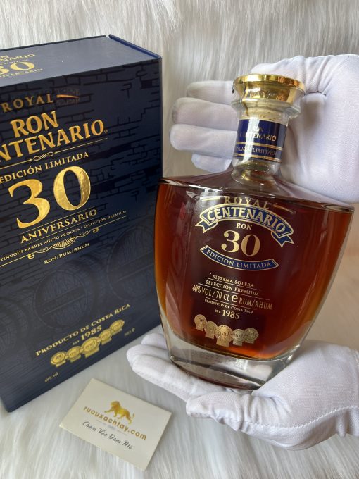 Centenario 30 Years Limited Edition Premium Rum (1)