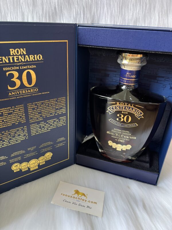 Centenario 30 Years Limited Edition Premium Rum (3)