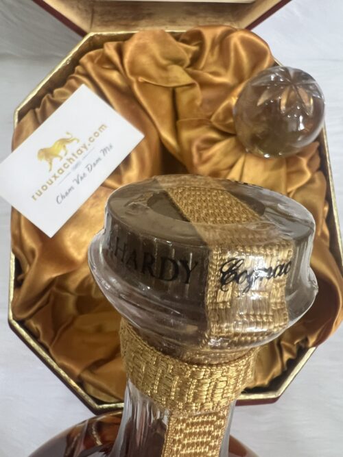 Hardy Noces d'Or Captain's Decanter V2 (3)