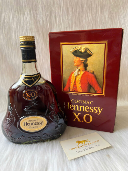 Hennessy XO Nắp Vàng Chai Xanh 700ml (2)