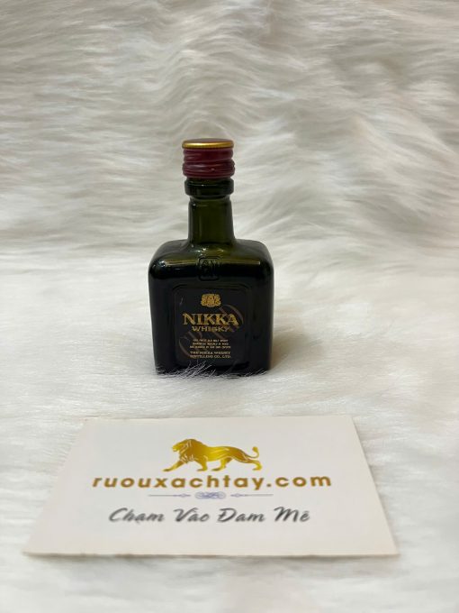 Rượu Mini Nikka Whisky Grand