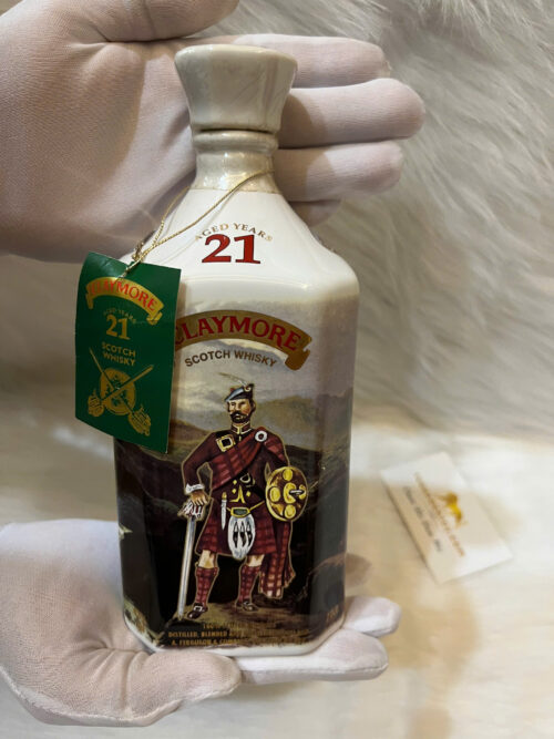 Scotch Whisky Claymore 21 Năm (1)