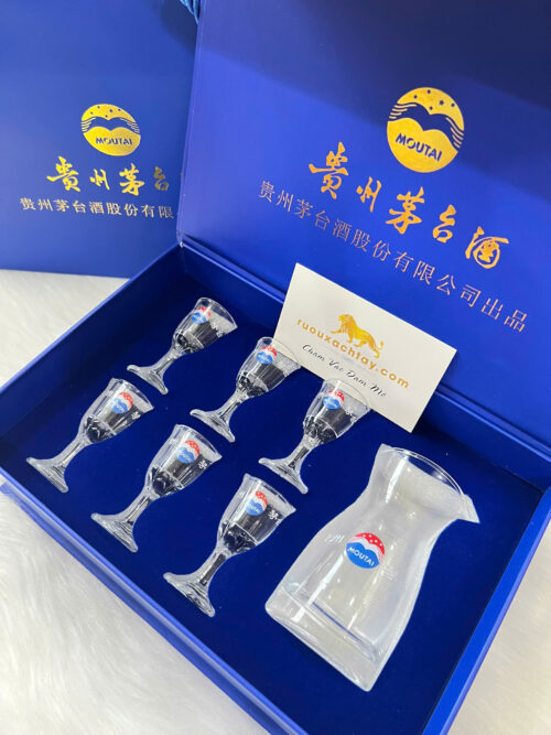 Bộ Ly Và Bình Chiết Để Uống Rượu Mao Đài 6 Bộ Ly Và Bình Chiết Để Uống Rượu Mao Đài (3)
