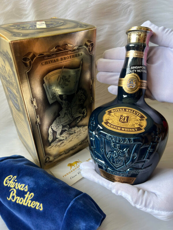 Chivas 21 Năm Royal Salute Singapore Duty Not Paid (1)