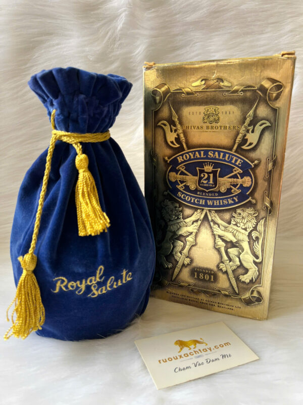 Chivas 21 Năm Royal Salute Singapore Duty Not Paid (4)