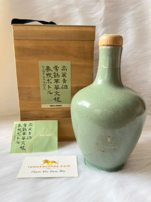 Nikka Ceramic Bottle 11 Nikka Ceramic Bottle (5)