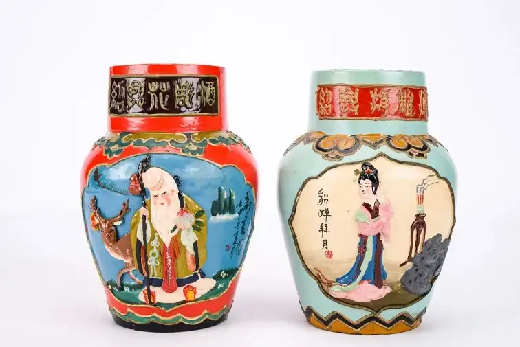 Bộ Sưu Tập Đặc Biệt Rượu Thiệu Hưng Hoa Điêu Huadiao Nổi Tiếng 21 Rượu Thiệu Hưng Huadiao được sản xuất vào những năm 1980 và 1990 được tùy chỉnh bởi Công ty Đường, Thuốc lá và Rượu Thiệu Hưng