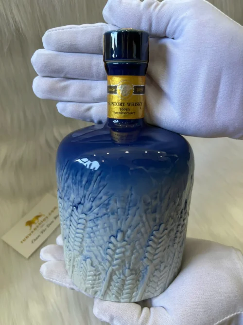 Suntory Whisky 100th Anniversary Decanter 1999 (1)