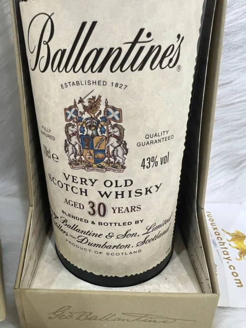 Ballantines Scotch Whisky 30 Year Old Bottled 1990s (3)