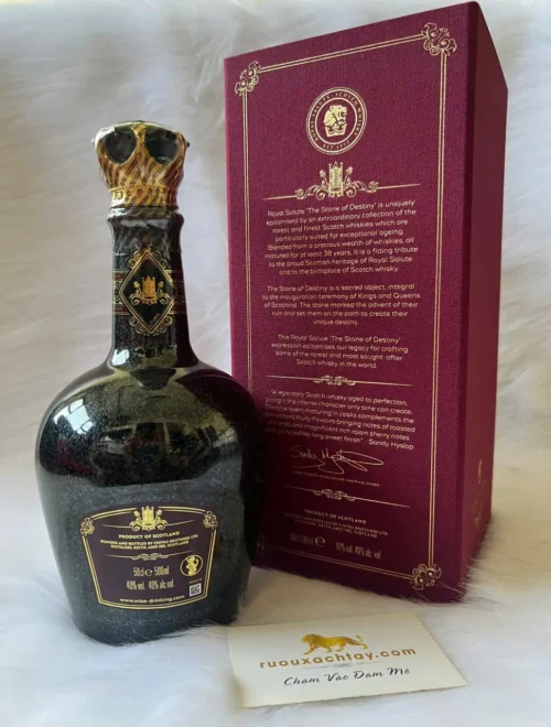 Chivas Royal Salute 38 Năm 2025 (2)