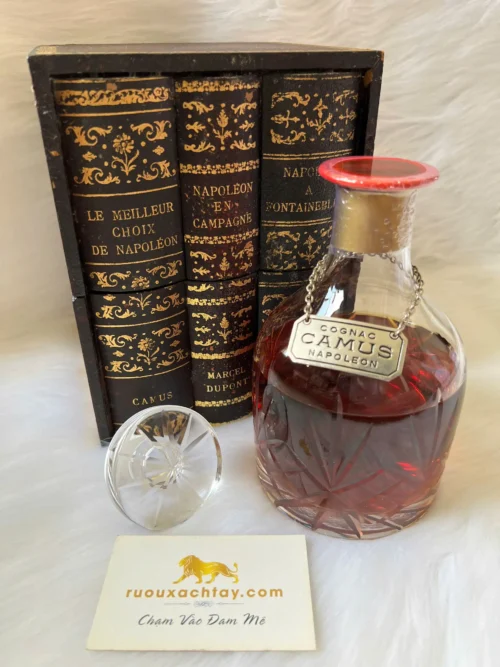 Cognac Camus Napoleon Baccarat Decanter (3)