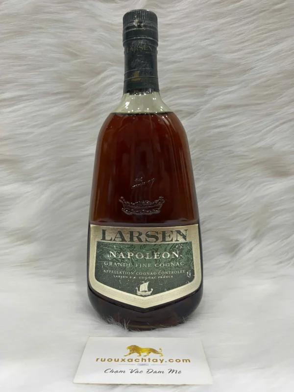 Larsen Napoleon (2)