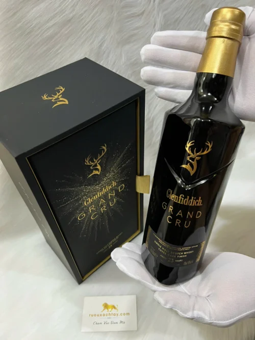 Single Malt Glenfiddich Grand Cru 23yo (1)