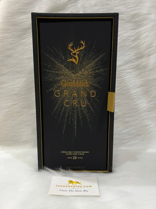 Single Malt Glenfiddich Grand Cru 23yo (2)