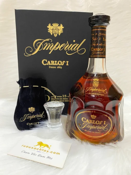 Brandy De Jerrez Carlos I Imperial Solera Gran Reserva (1)
