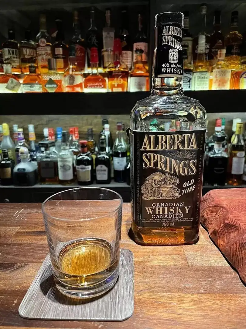 Alberta Springs Old Time Canadian Whisky 1974 16 Alberta Springs Old Time Canadian Whisky 1974