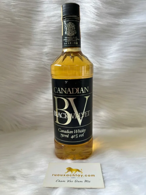 Black Velvet Canadian Whiskey 1979 6 Black Velvet Canadian Whiskey 1979 (2)