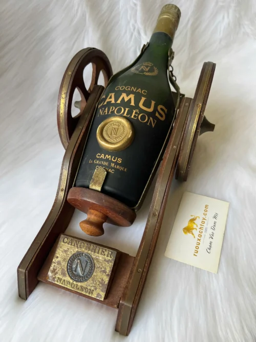 Cognac Camus Napoleon Canon Base (1)