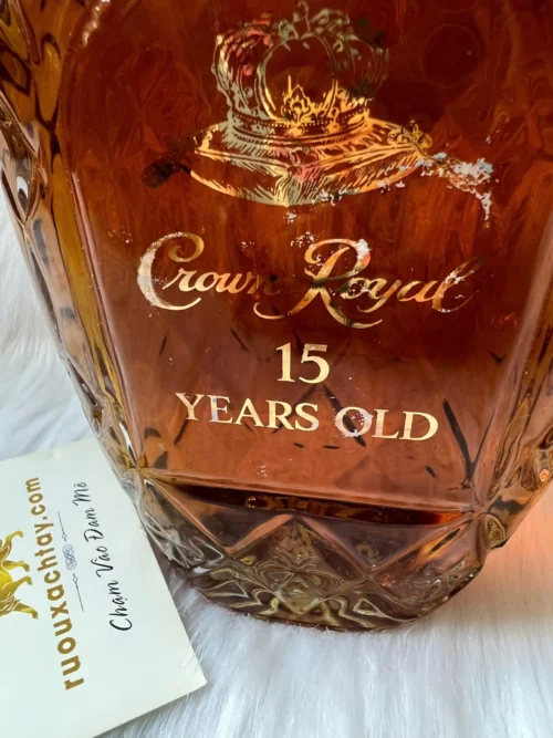 Crown Royal 15 Year Canadian Whisky (4)